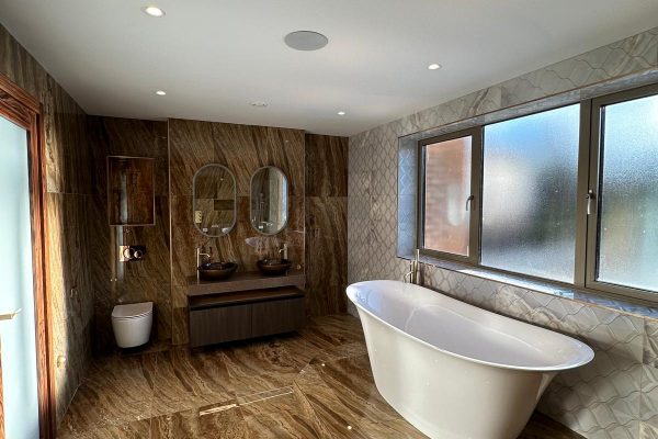 Whitworth Lane - Bathroom